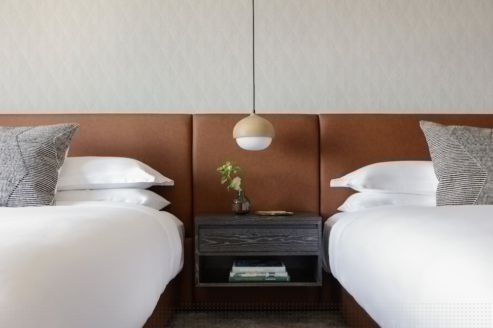 Kimpton Armory Hotel Bozeman 11/79