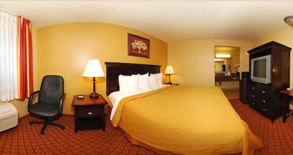 Quality Inn San Bernardino CA 19/43