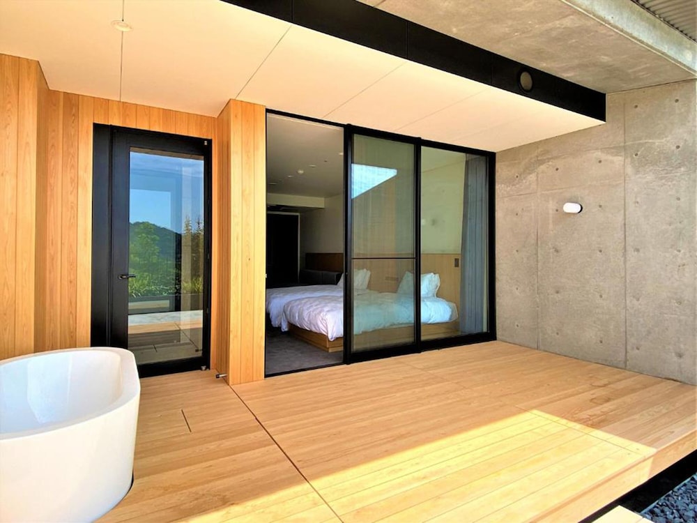 Hotel Vison 25/50