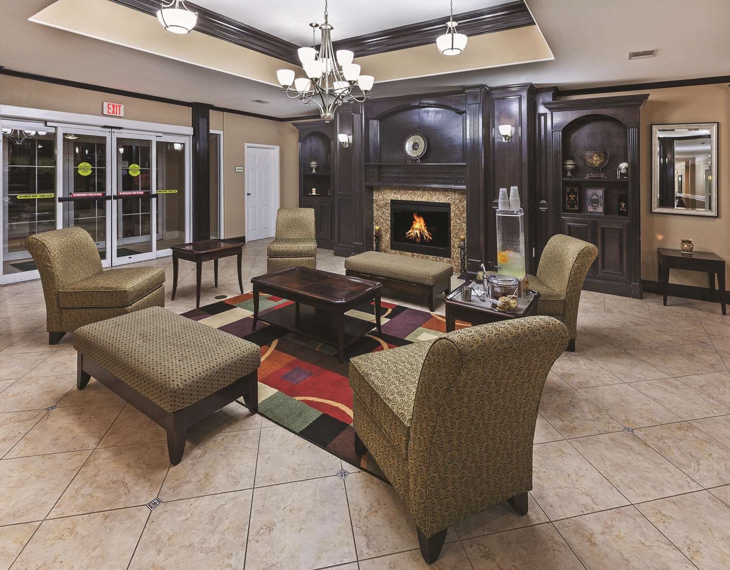 La Quinta Inn & Suites by Wyndham Livingston 11/18