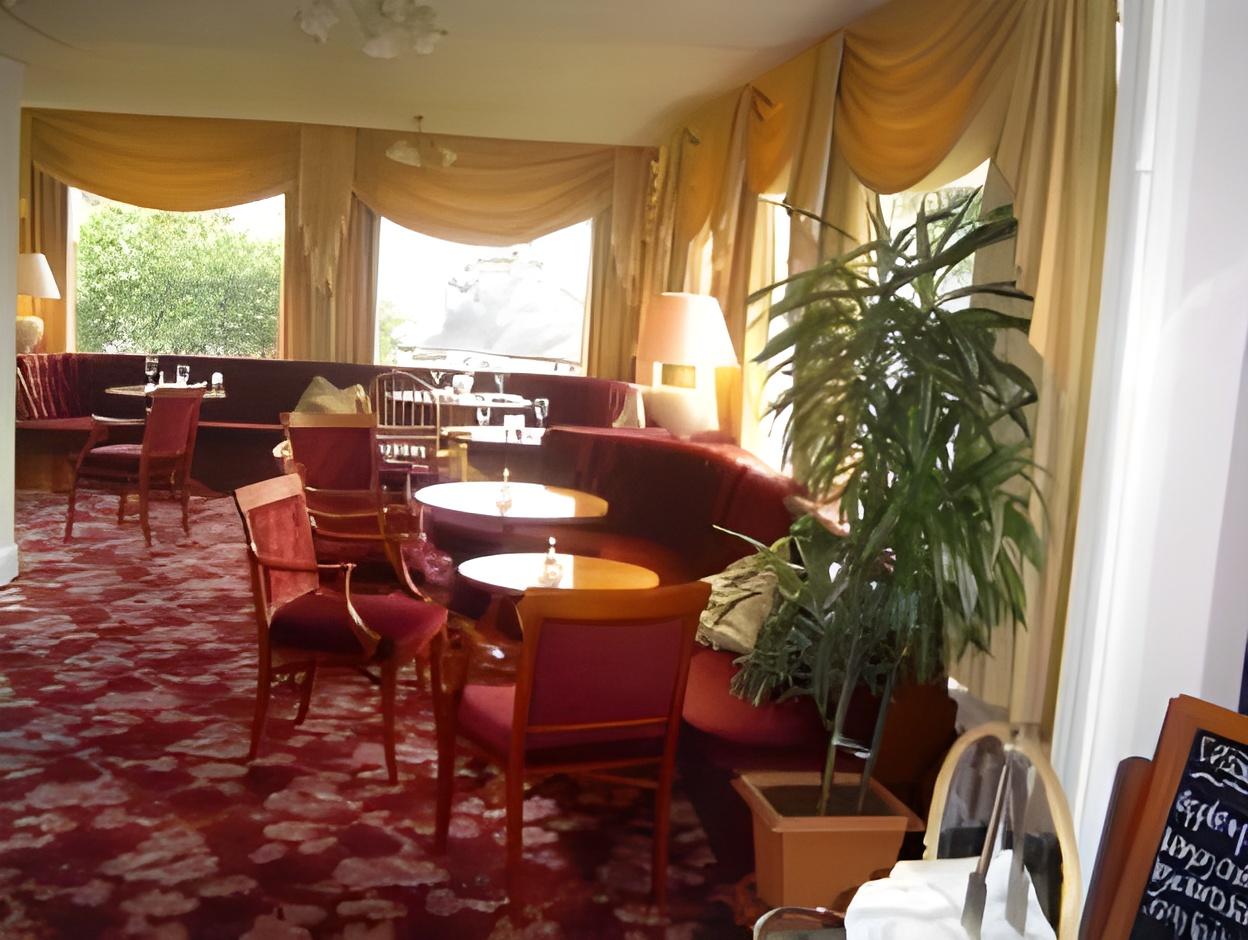 Westberry Hotel 11/26