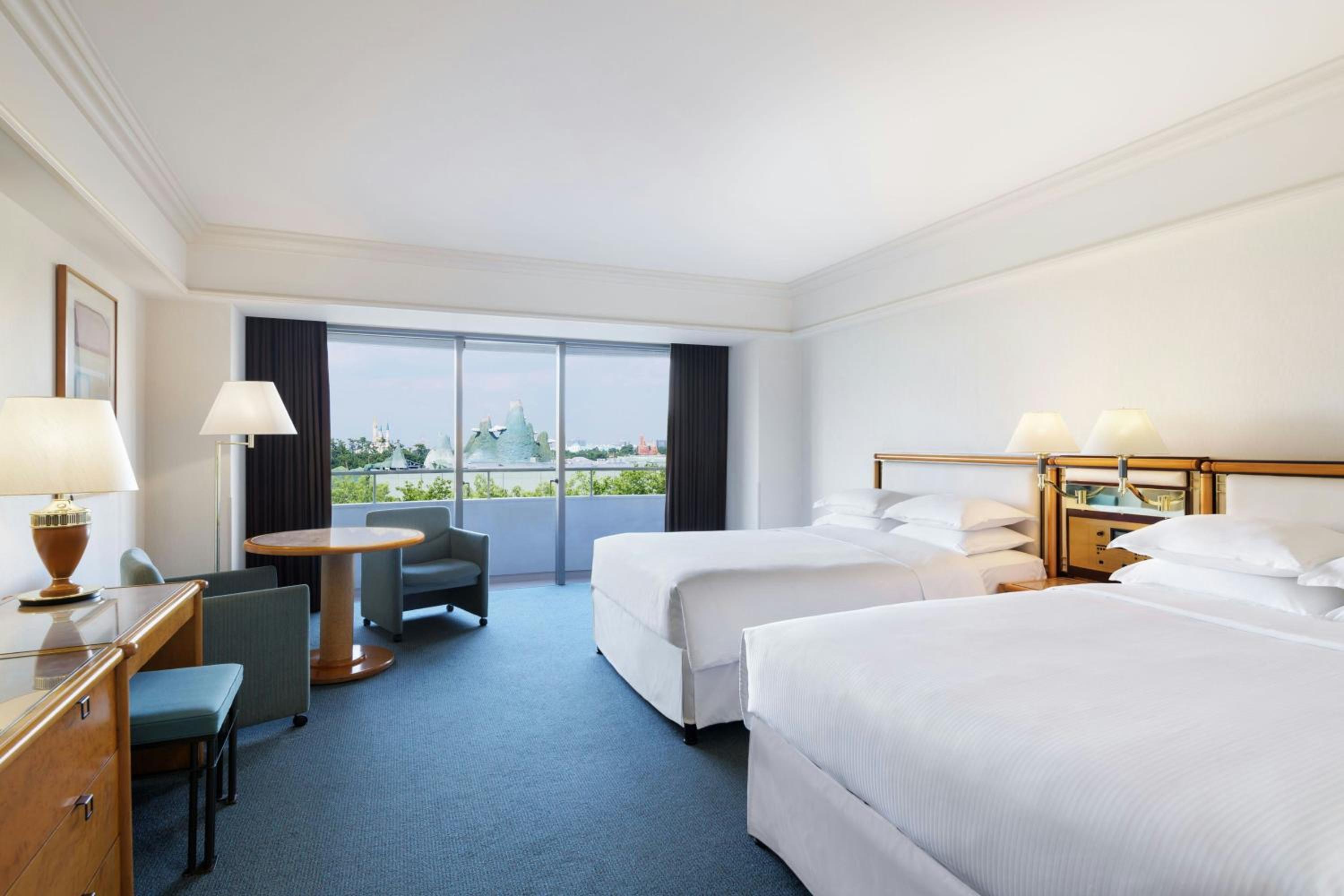 Standard, 2 Double Beds