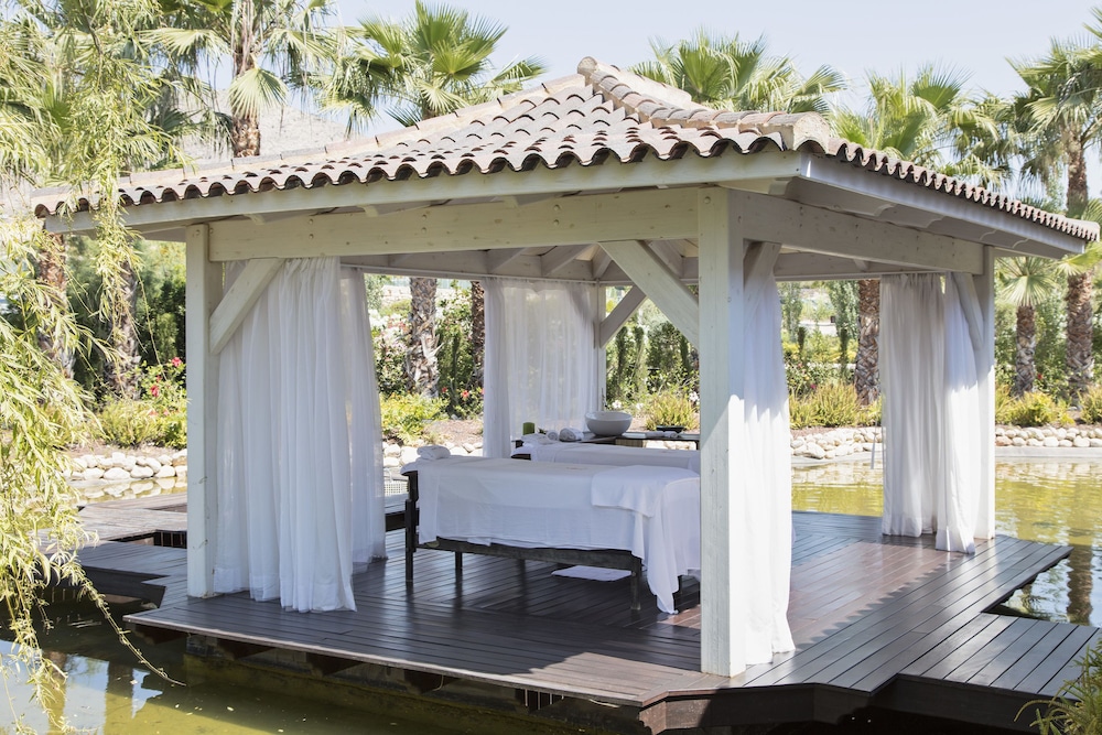 The Level At Melia Villaitana 24/50