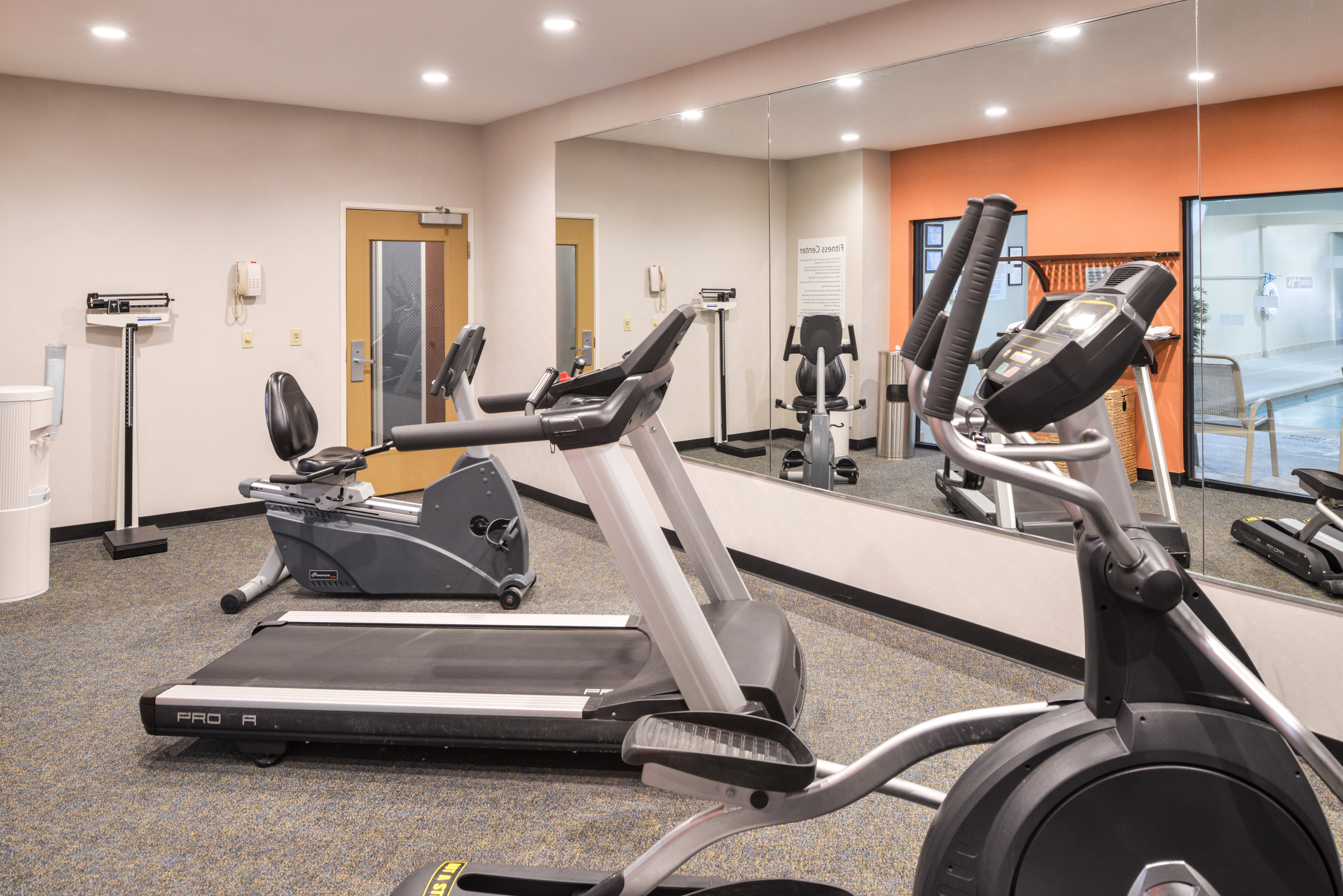 Holiday Inn Express Hotel And Suites Clifton Park 41/55