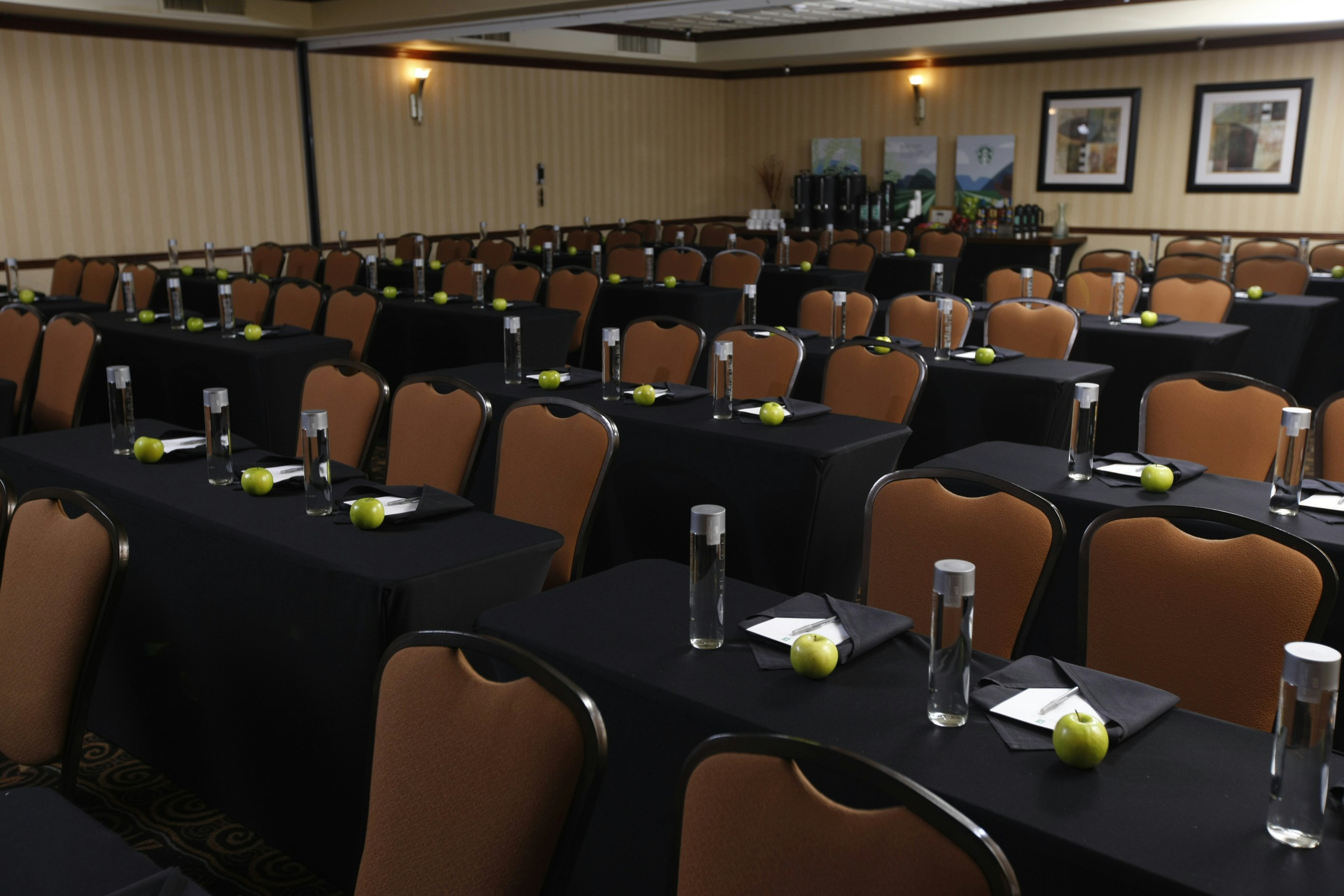 Embassy Suites by Hilton Lubbock 19/25