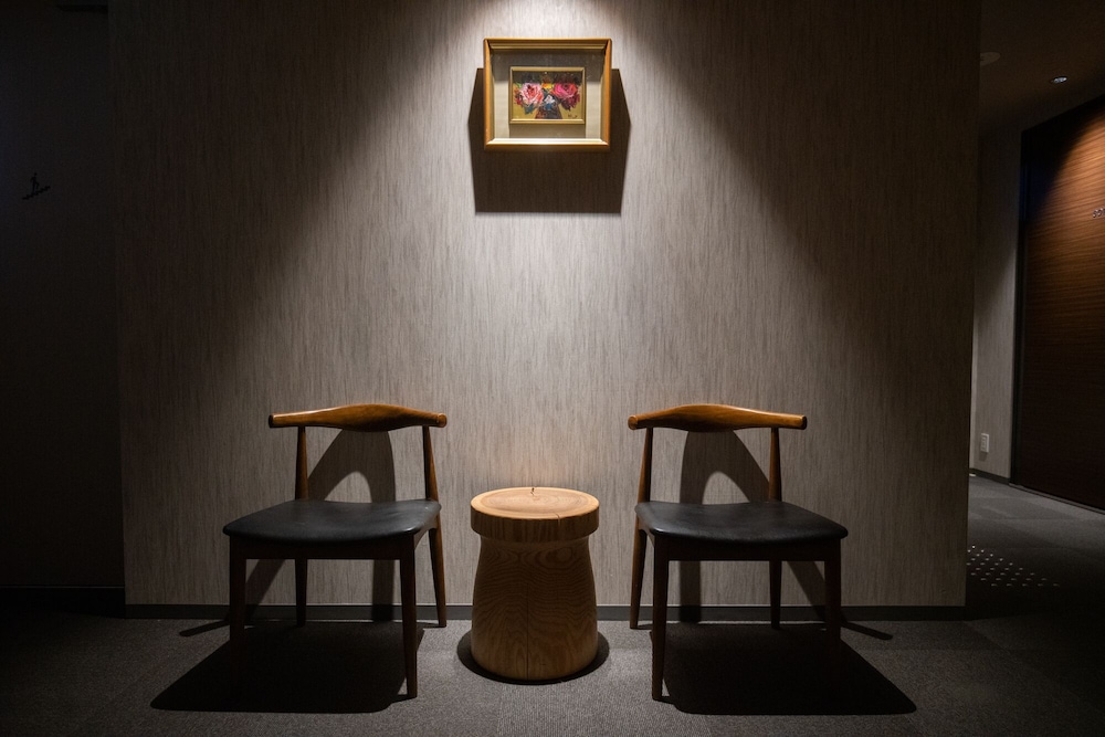 Karasuma Rokujo Hotel 38/40