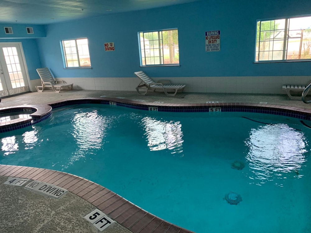 Baymont by Wyndham Texas City 3/59