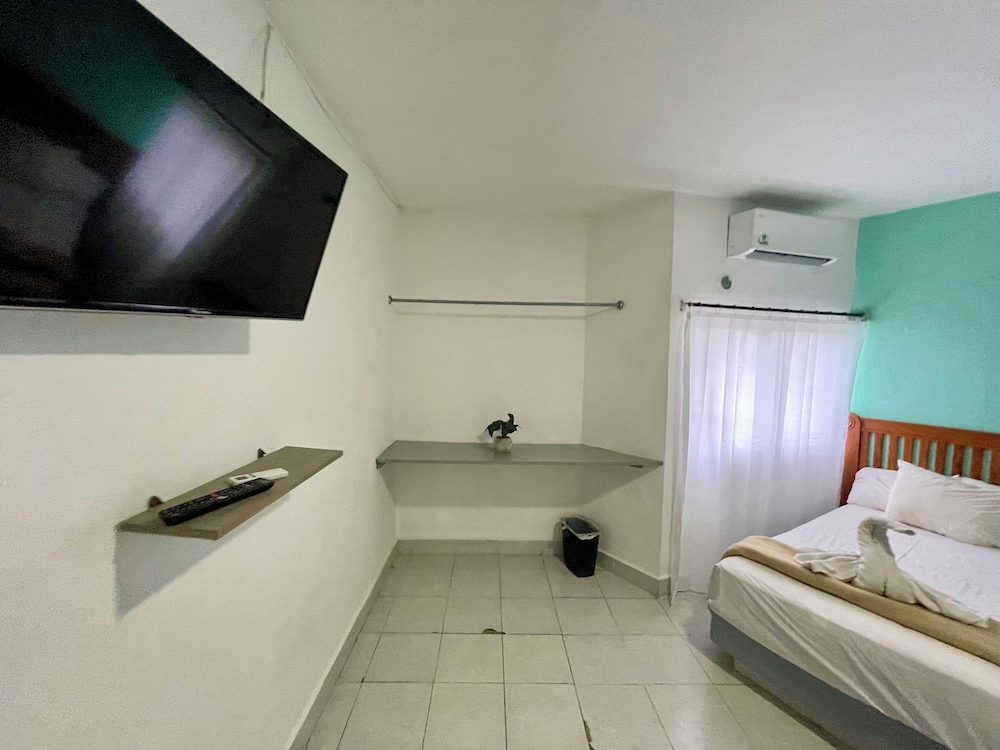 Hotel Chi Ibal Hu Cancun 9/33