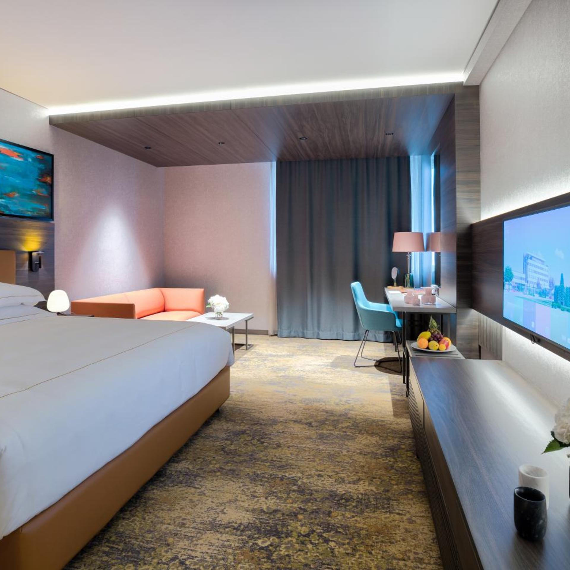 غرفة ديلوكس بسرير مزدوج، Emerald Hotel 3/9