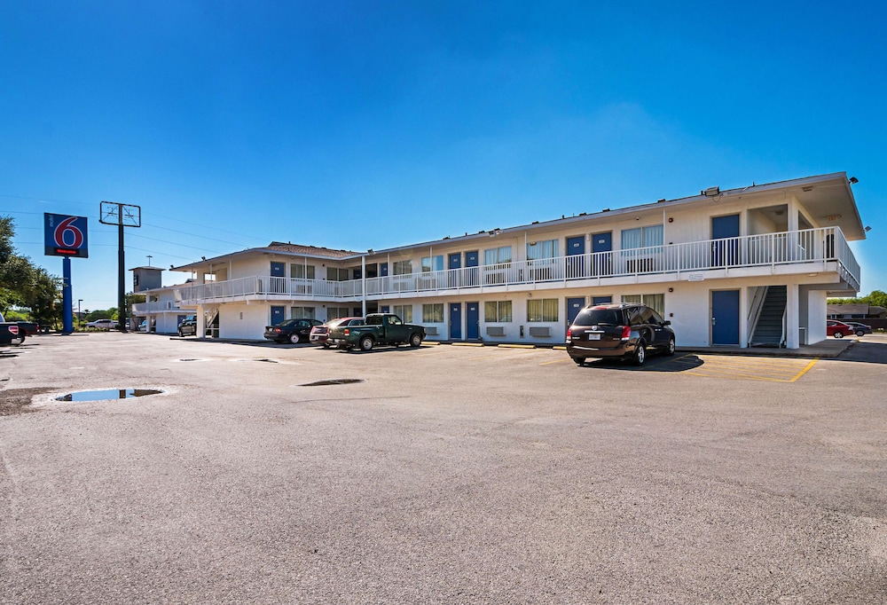 Motel6 Corpus Christi Northwest 33/44