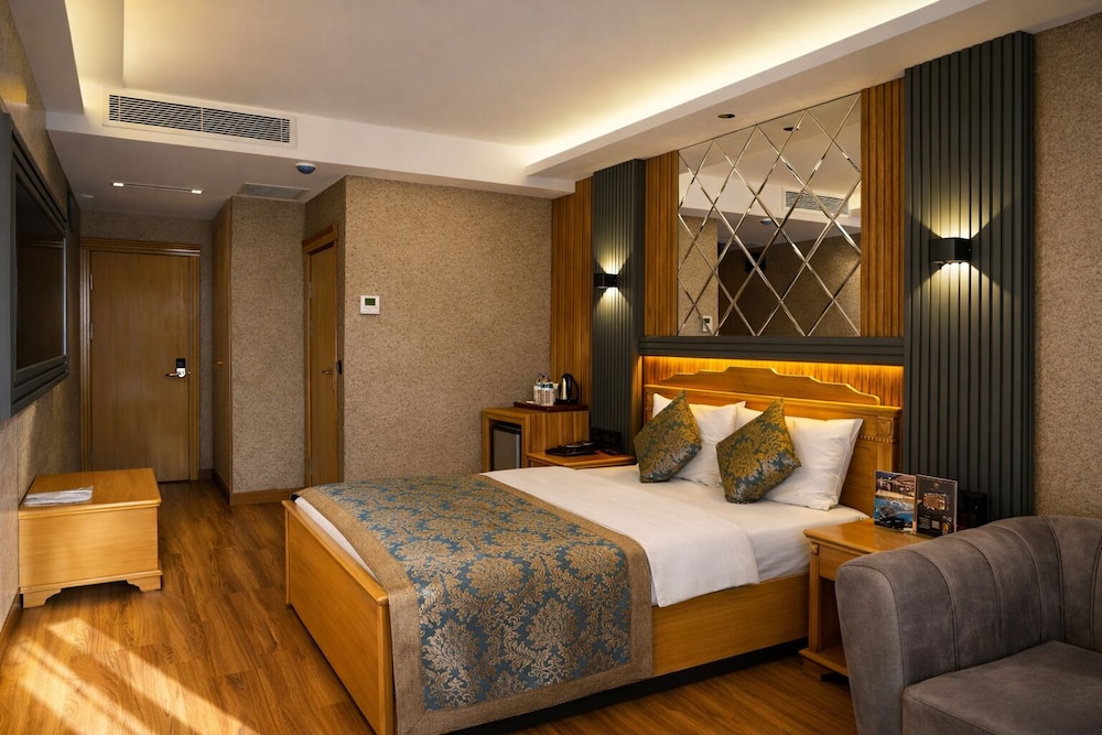 Emirtimes Hotel Tuzla 21/79