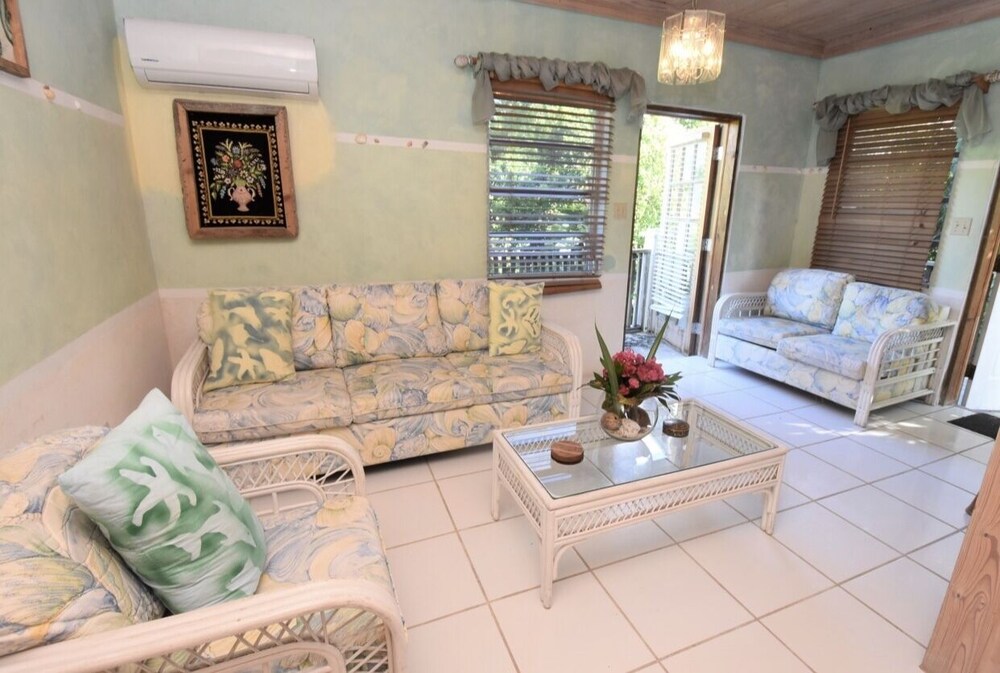 THE SUGAR APPLE BED AND BREAKFAST 16/50