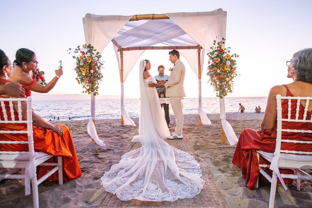 Las Palmas By The Sea All Inclusive 25/50