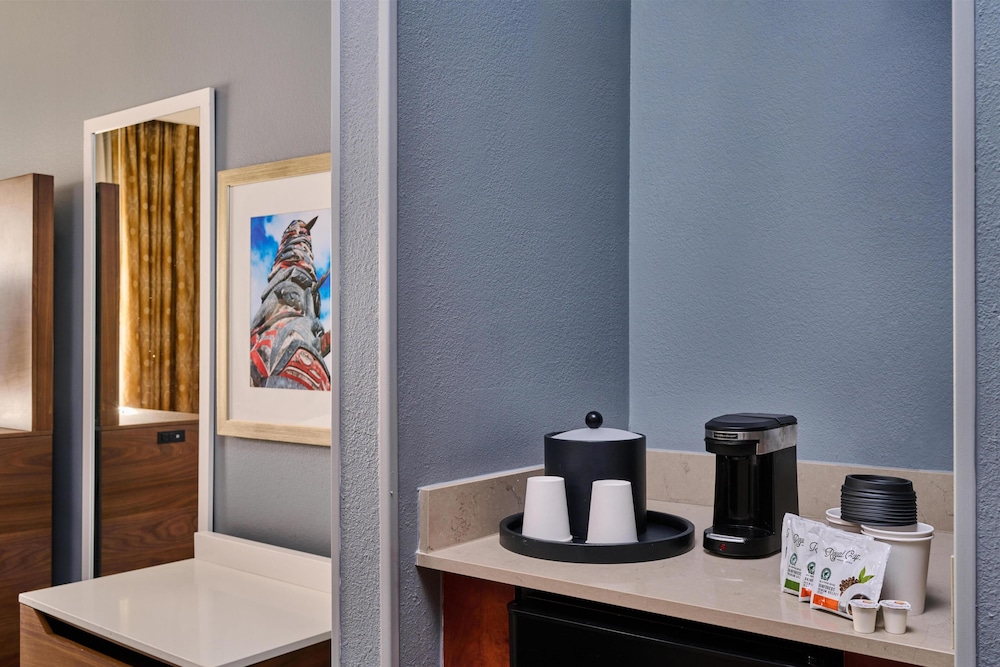 غرفة قياسية بسريرين كوين، Hampton Inn Anchorage 8/8