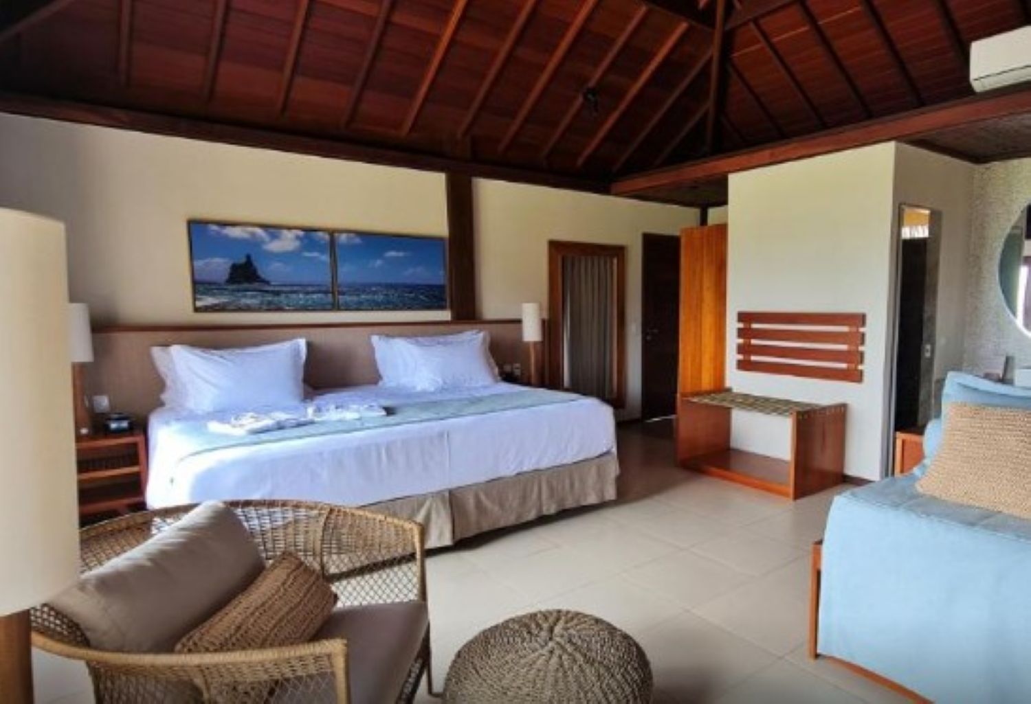 Bungalow, Sea Front