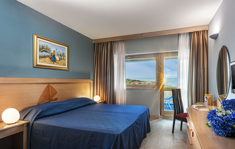 Grand Hotel Continental 17/44
