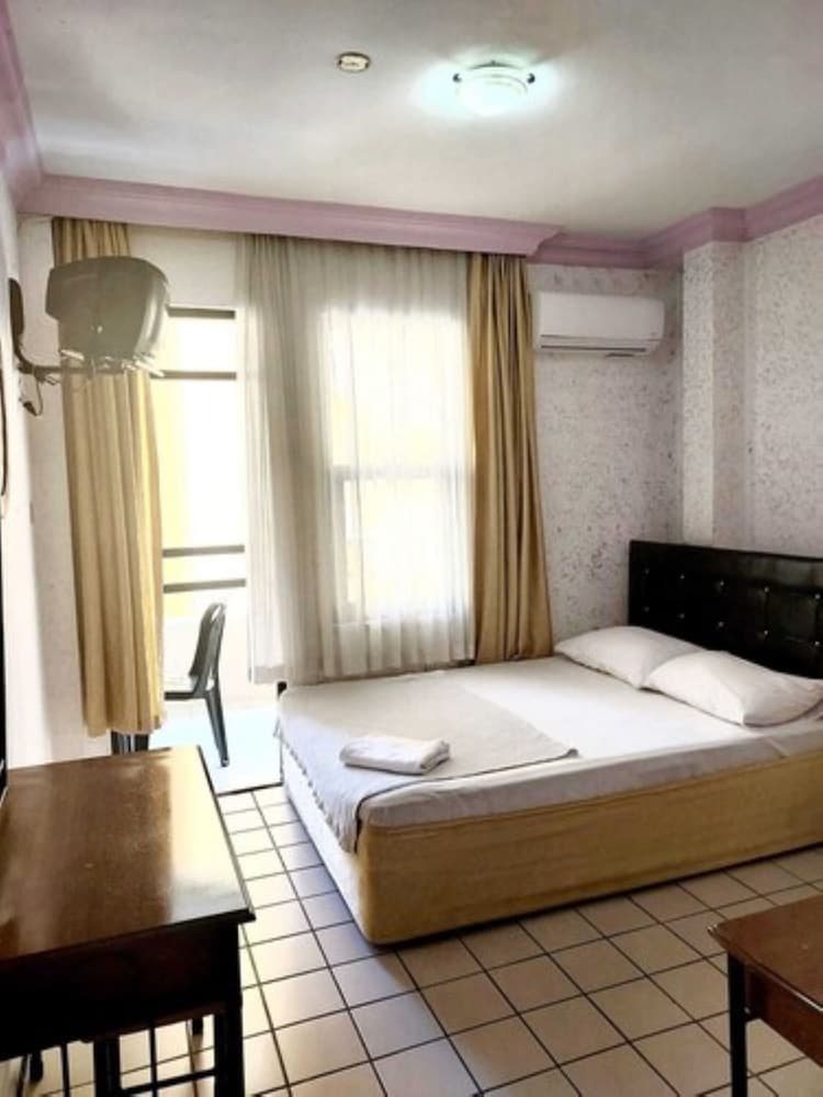Kleopatra Sahara Hotel 12/27