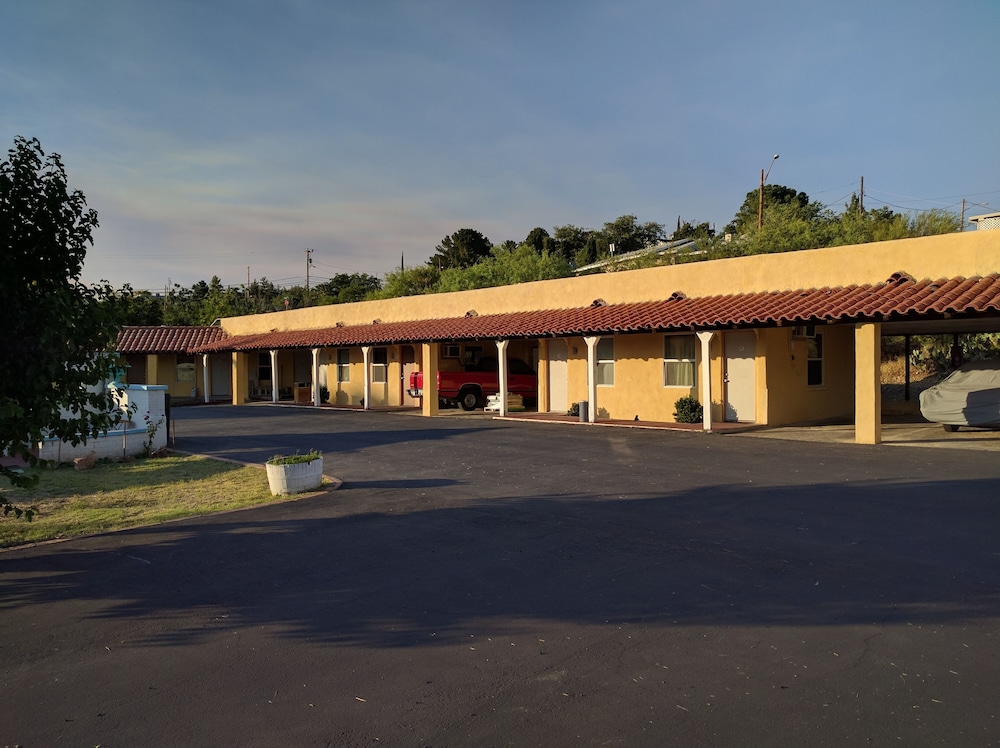 El Rey Motel 1/30