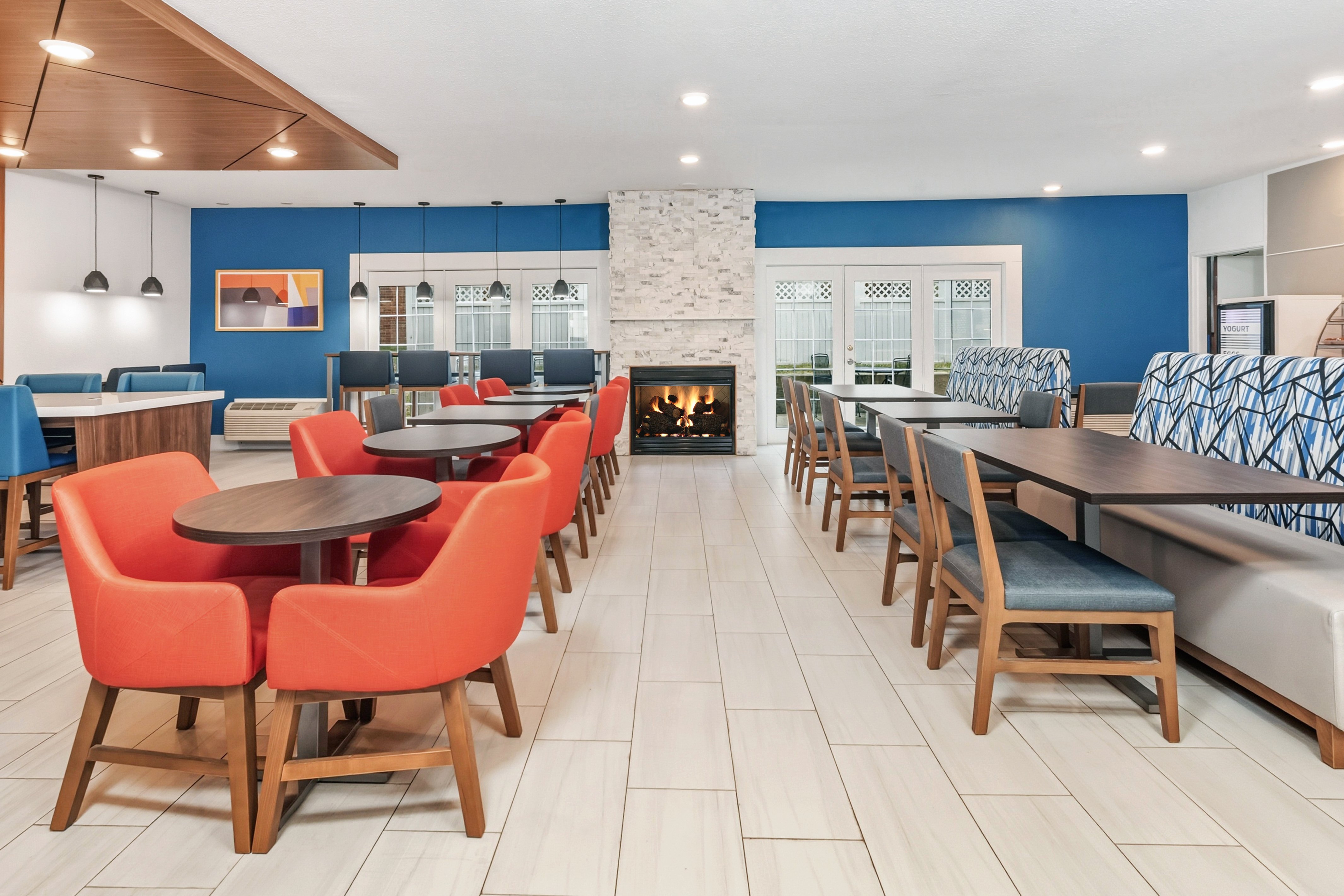 Holiday Inn Express & Suites Bloomington - Normal, an IHG Hotel 48/69