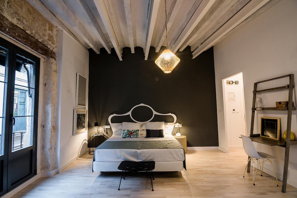 Boutique Alicante Palacete S.Xvii 26/48
