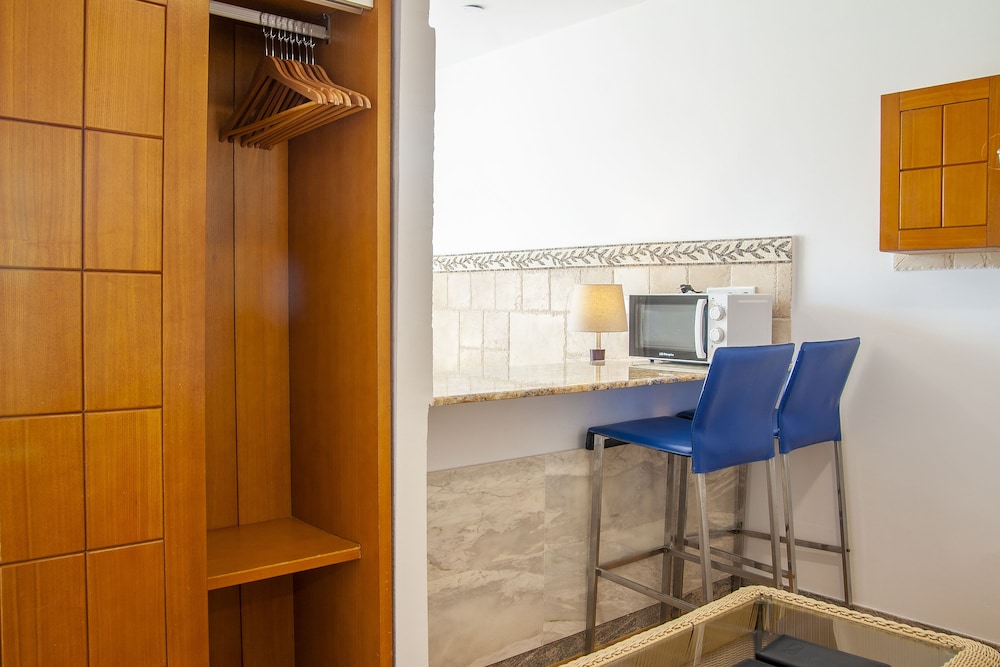 Maracaibo Aparthotel 23/25