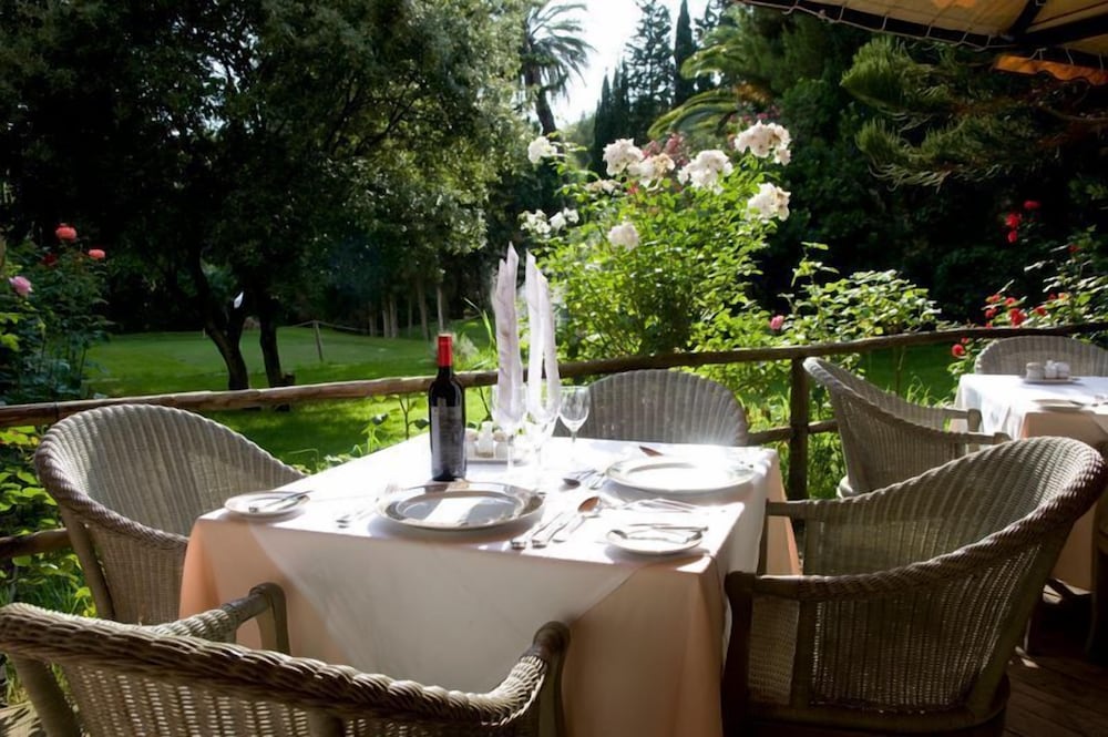 Lago Garden Apartsuites & Spa Hotel 53/63