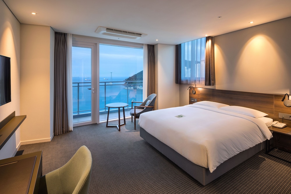 OCEAN, SUITE, TERRACE