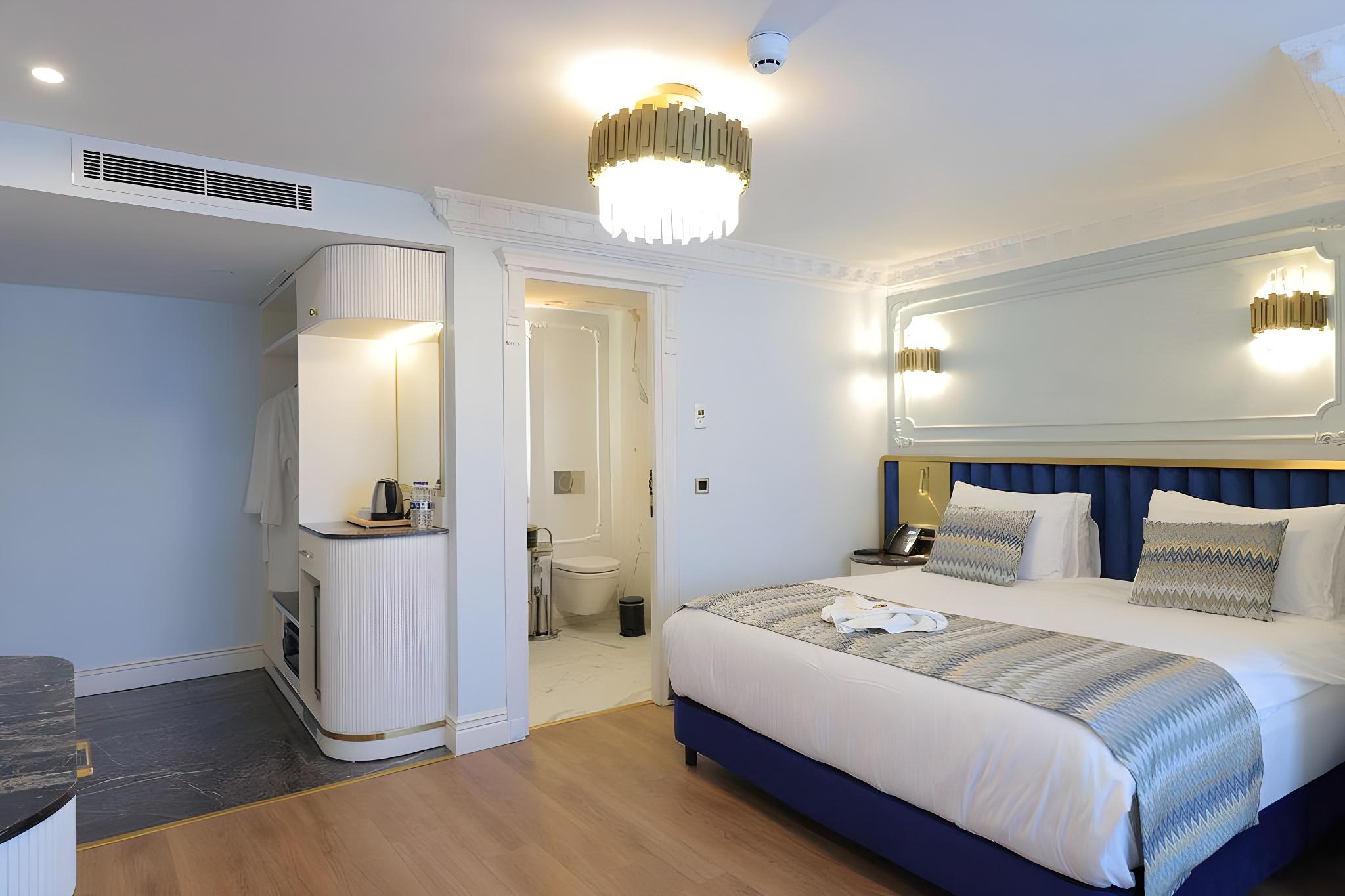 Executive, King Bed, Bosphorus View, Sofa, Bathtub
