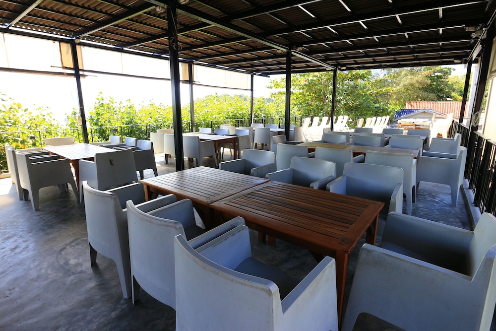 Lalune Beach Resort 22/36