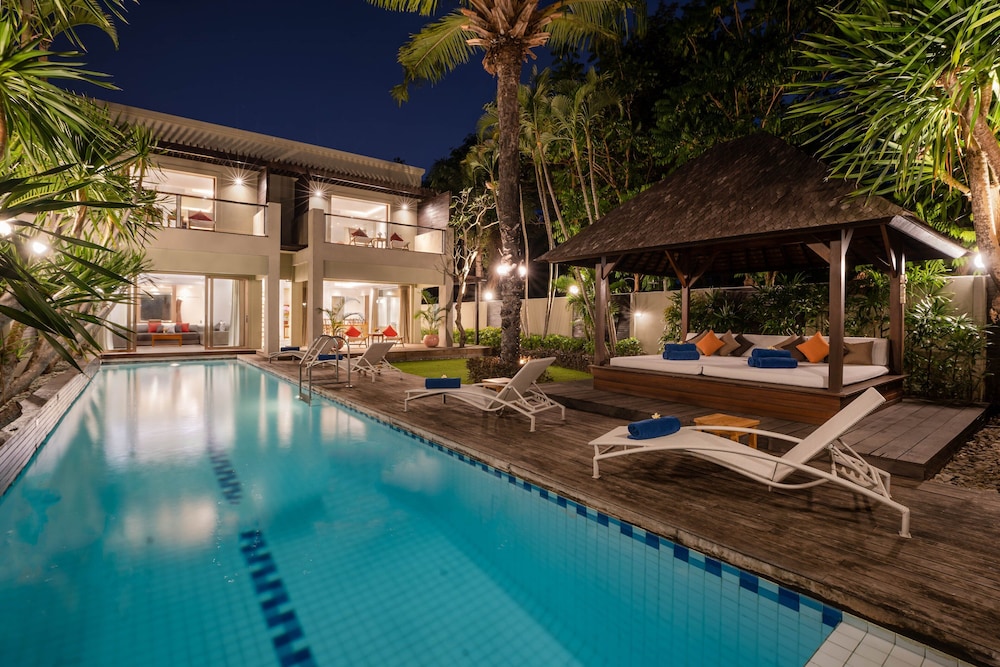DOWNTOWN VILLAS 37/46