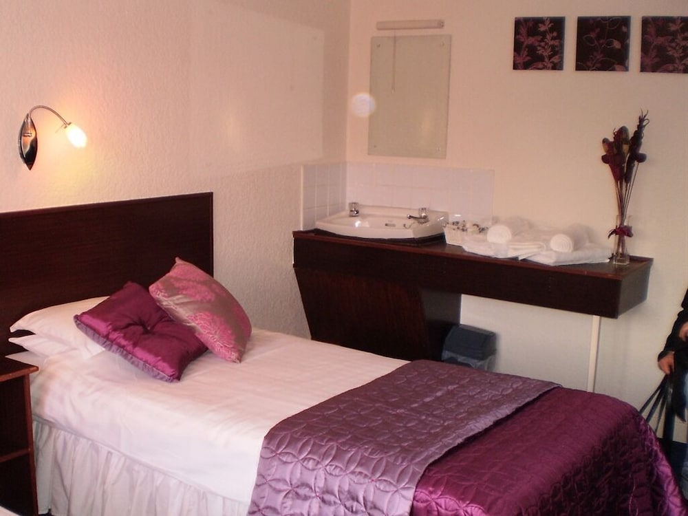 Lomond Park Hotel 6/36