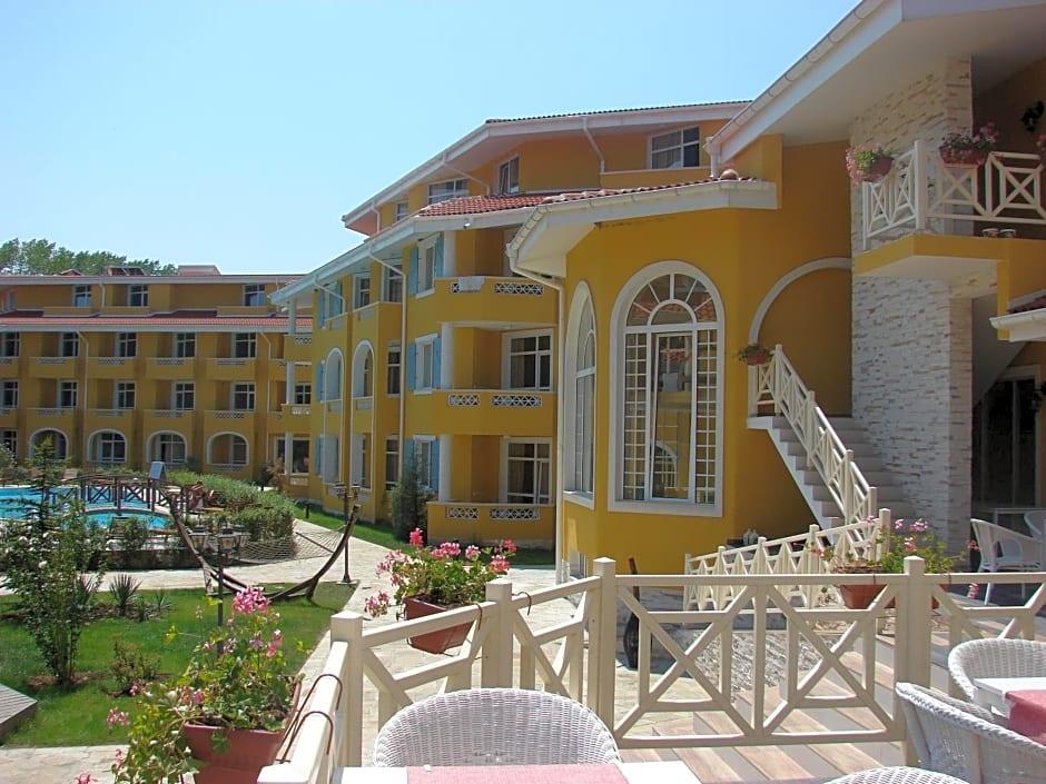 Blue Orange Beach Resort 5/42