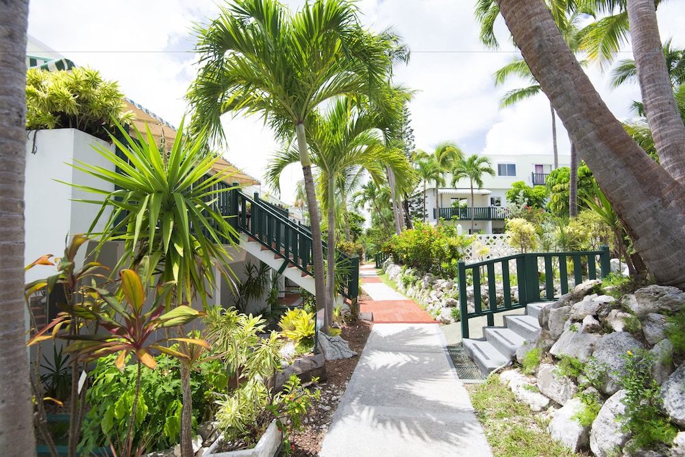 Bay View Suites Paradise Island 53/54