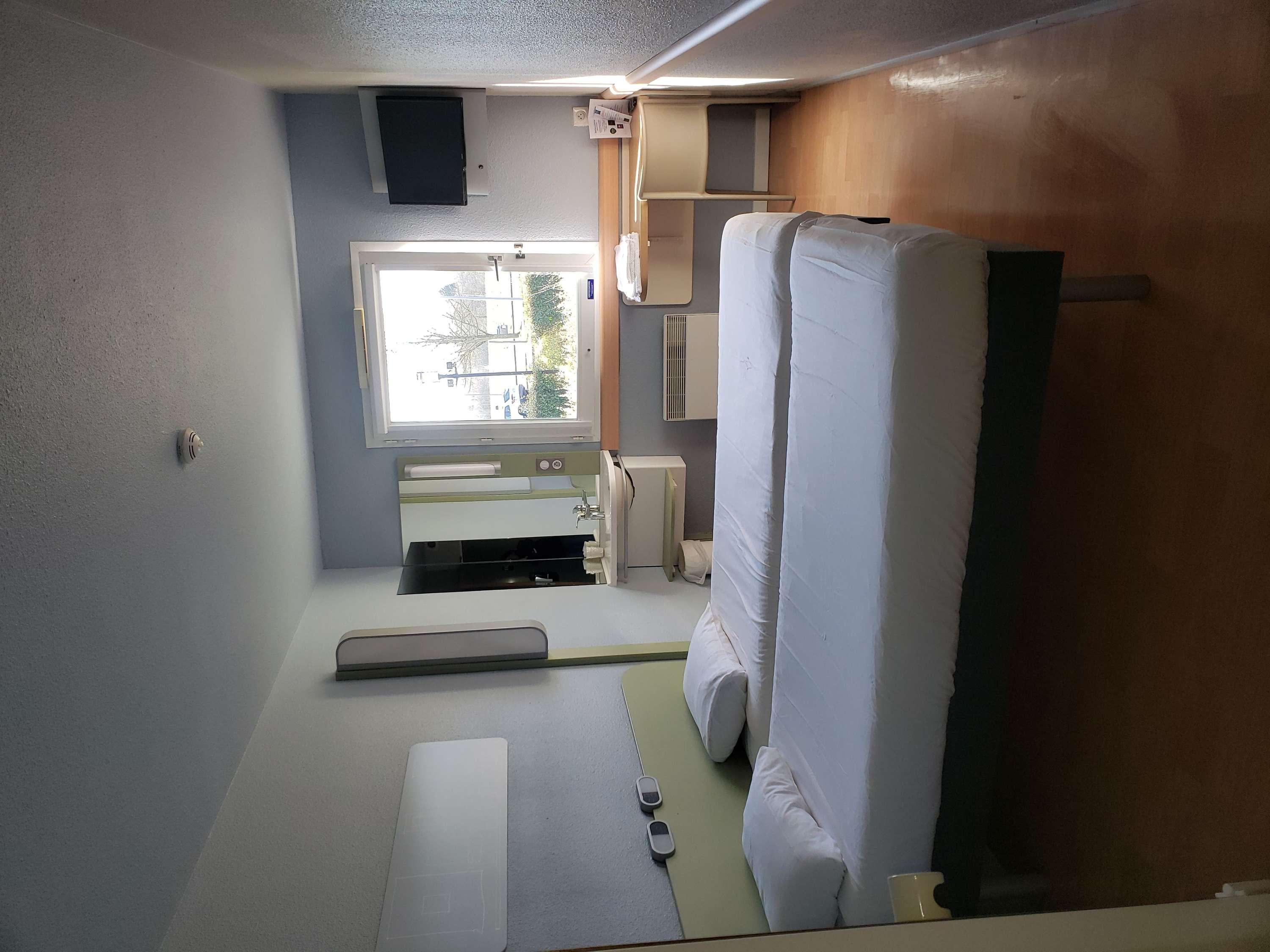 ibis budget Dommartin les Cuiseaux 5/30
