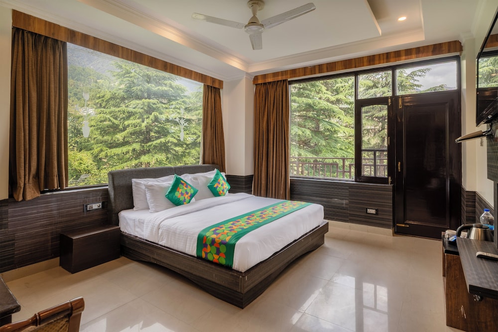 Hotel Holiday Hill 38/57