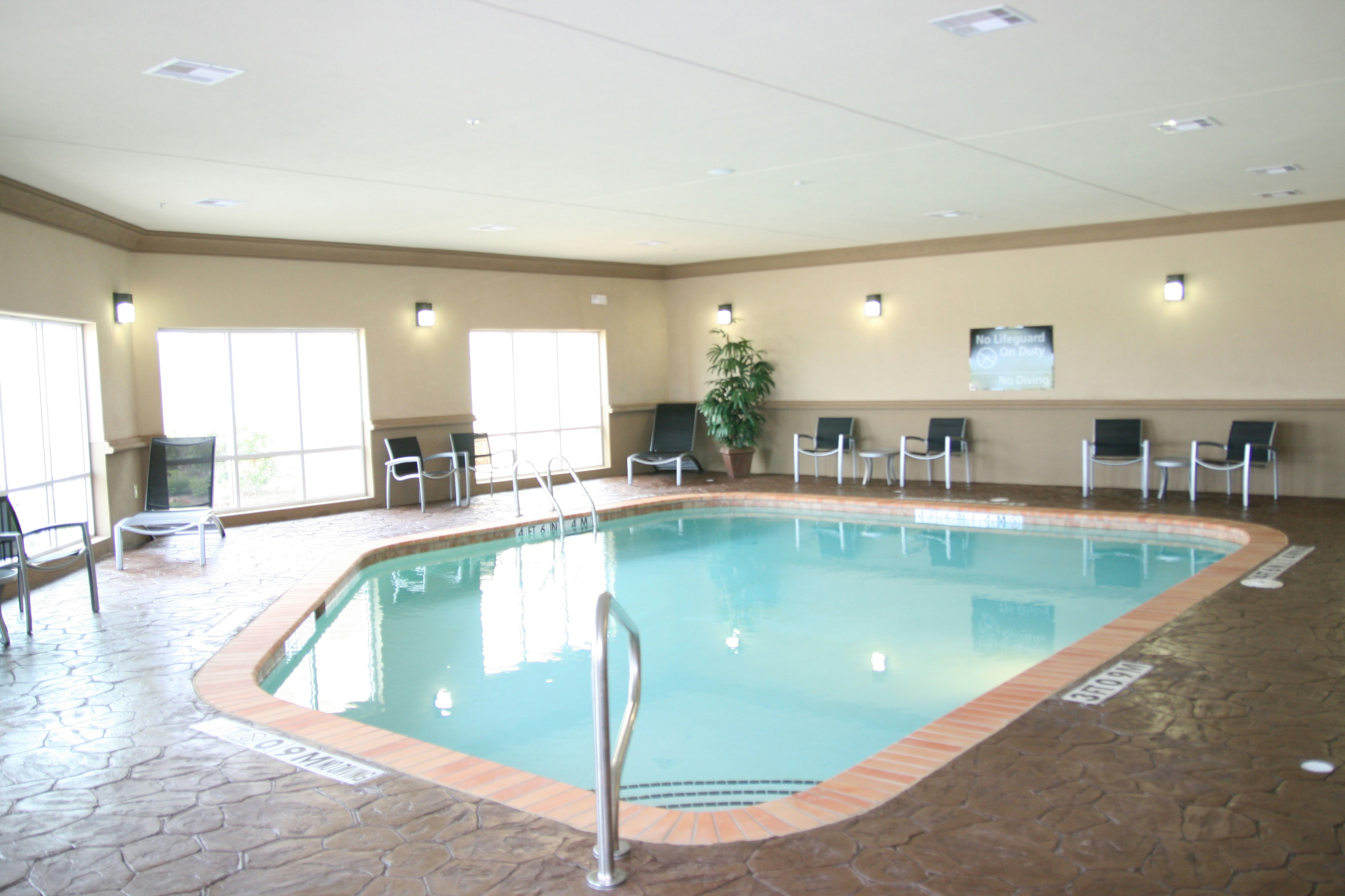 Hampton Inn and Suites Cleburne 30/78
