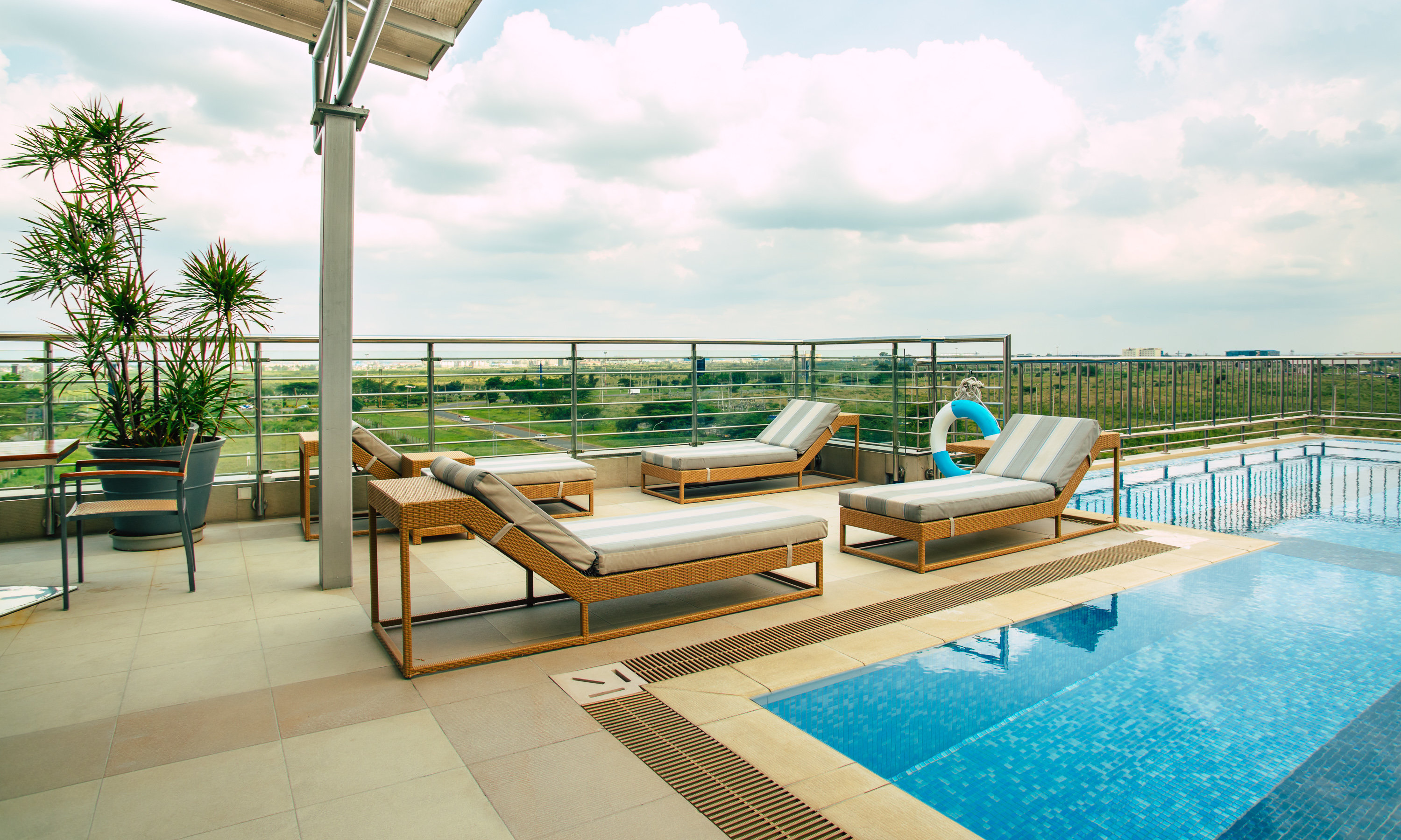 Crowne Plaza Nairobi Airport 76/78