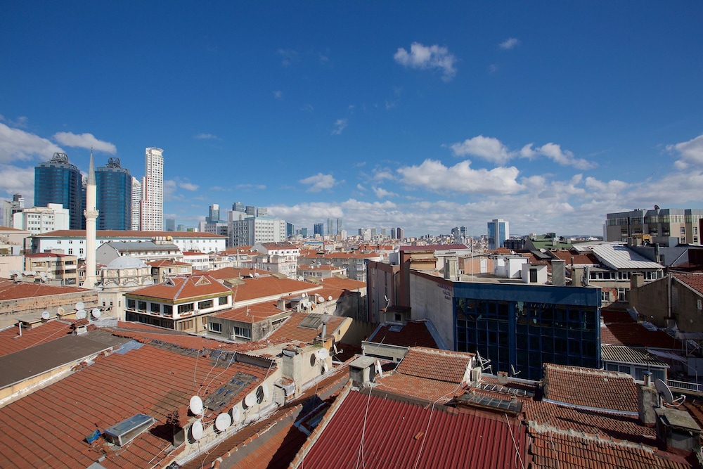 Princely Suites 43/50