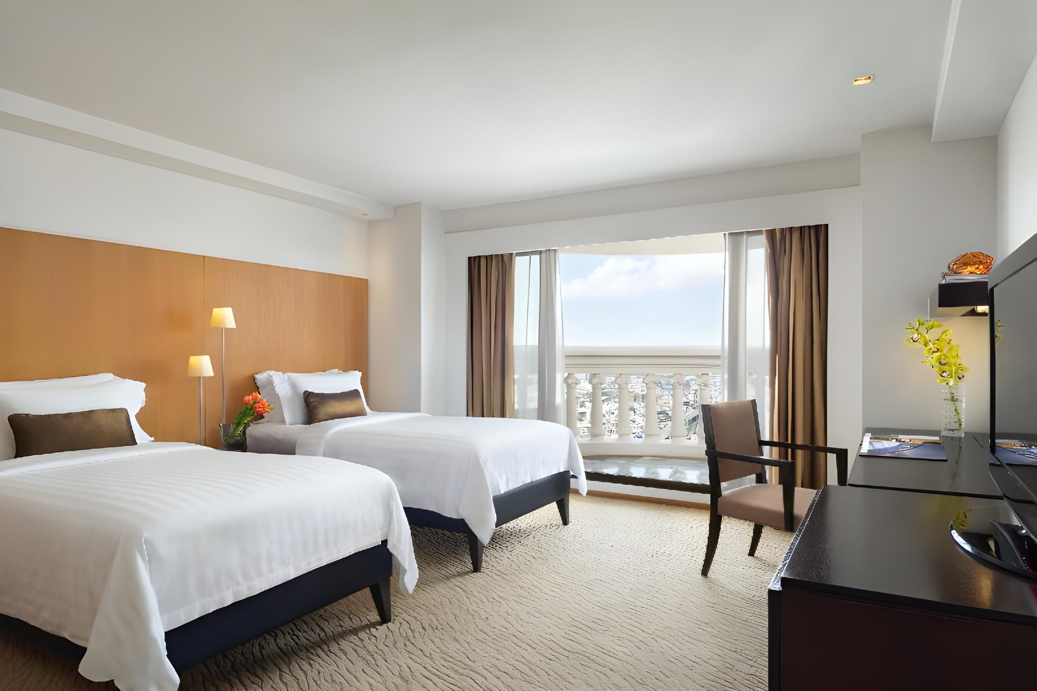 3 Bedrooms, Tower, Club, Suite