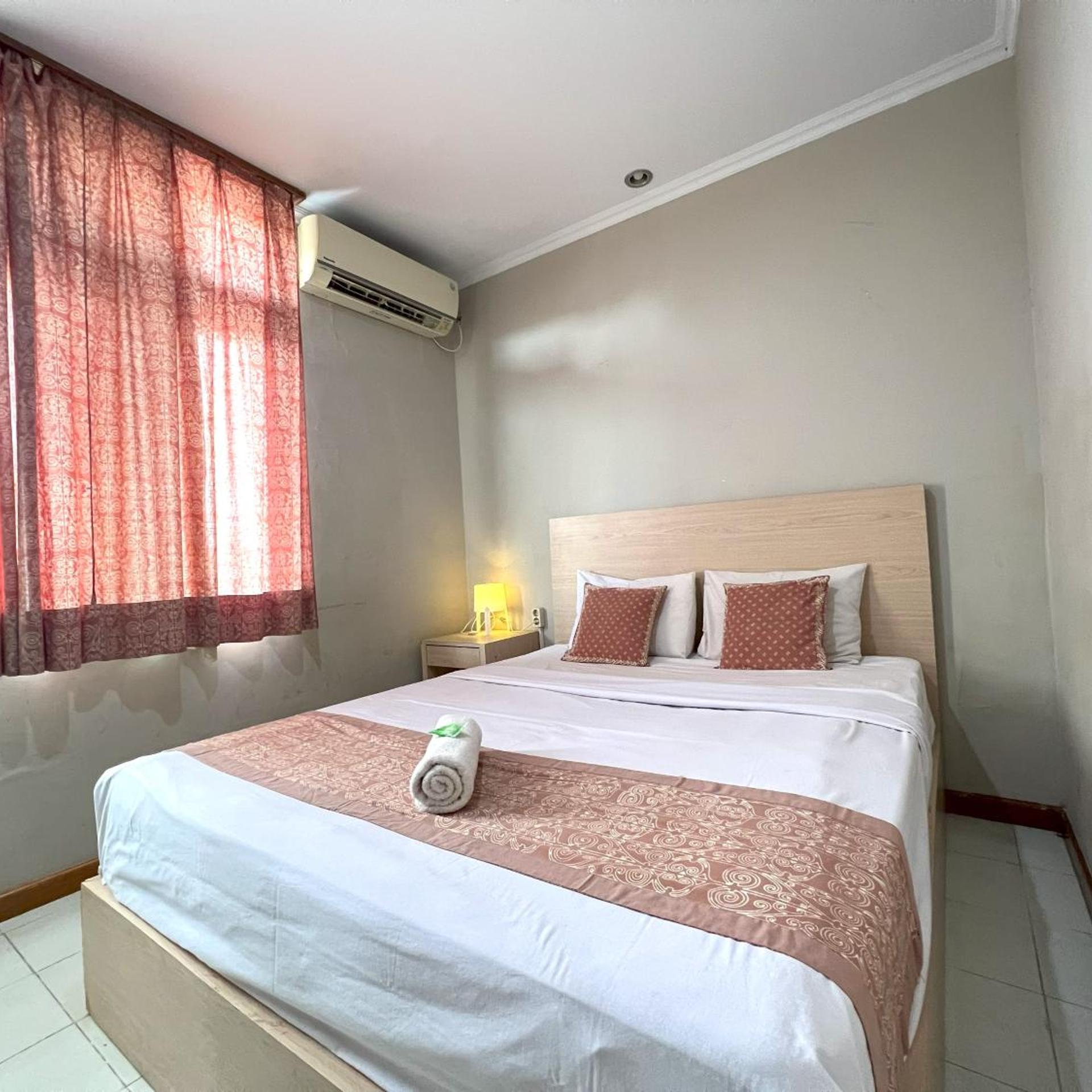 OYO 3819 Hotel Winotosastro 5/33
