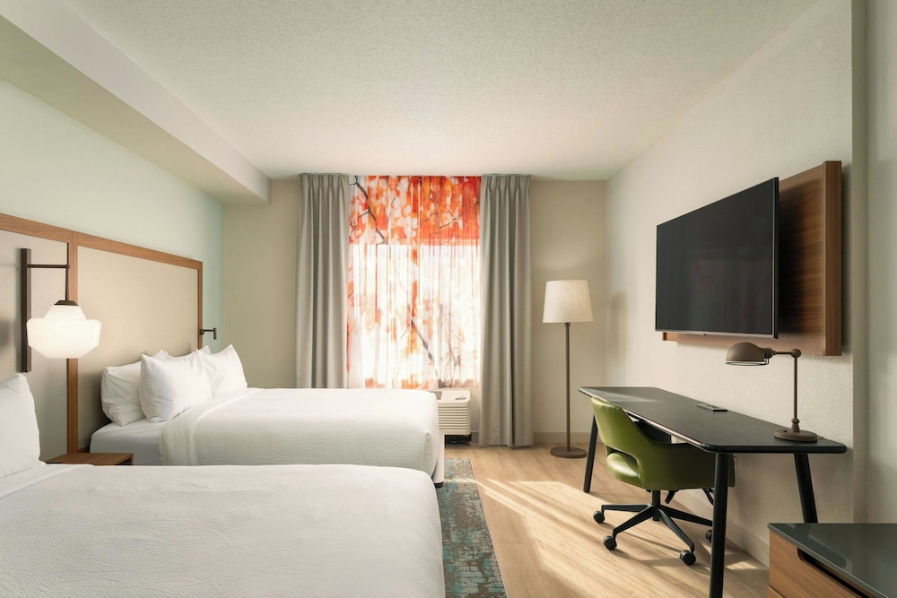 Suite, Multiple Beds
