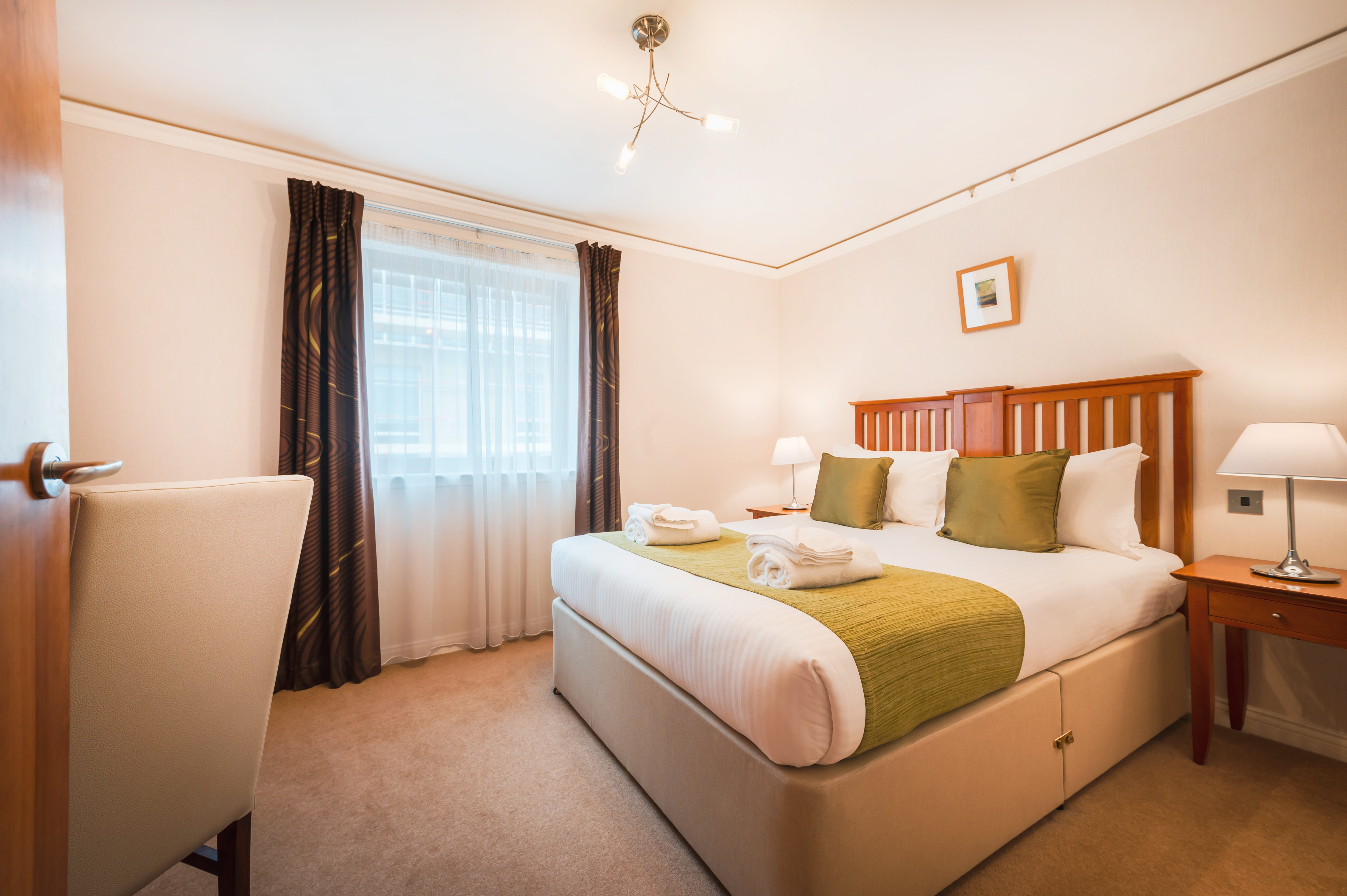 Room at The Knight Residence by Mansley Serviced Apartments, EDINBURGH