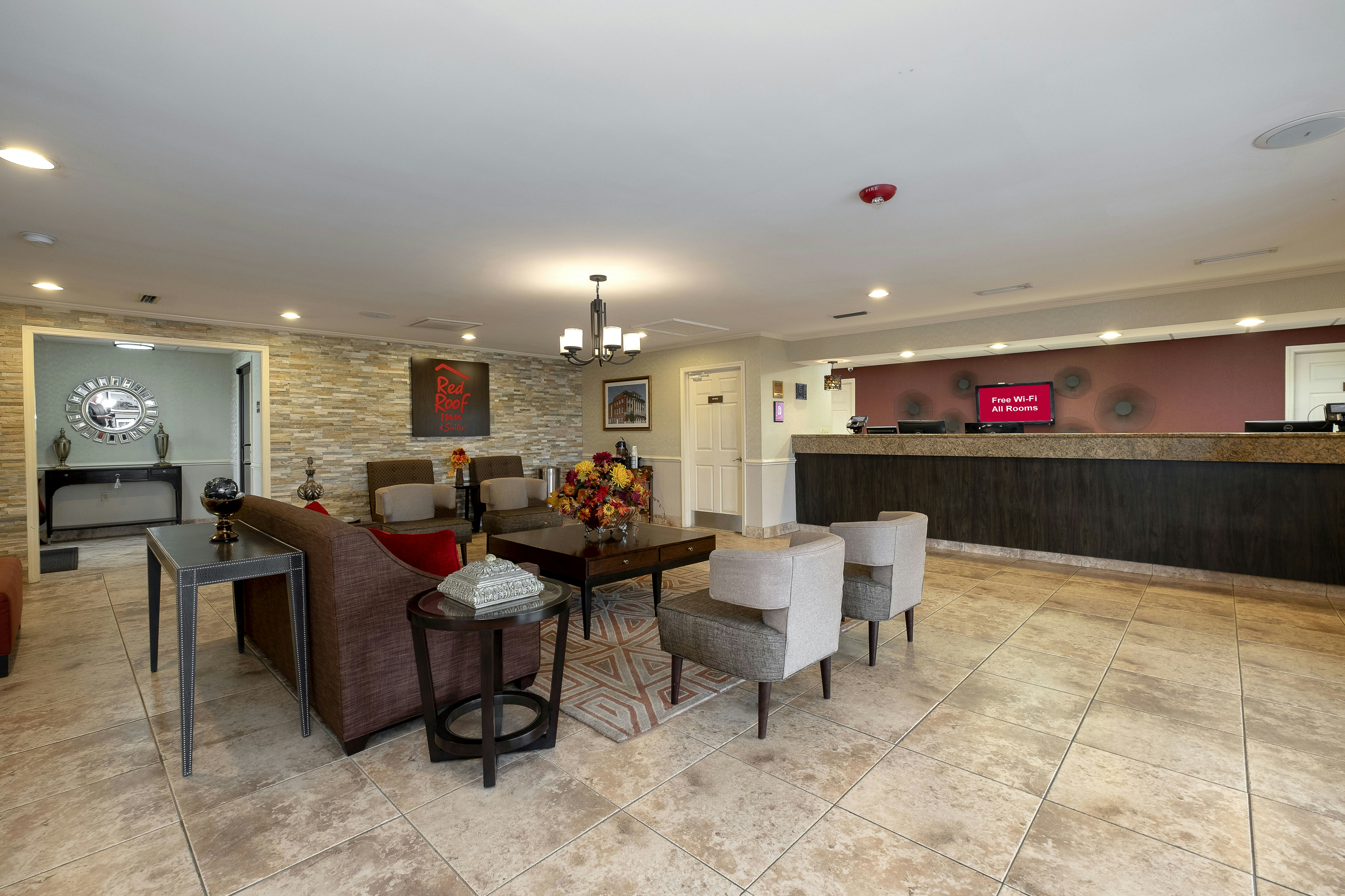 Red Roof Inn & Suites Dothan 28/40