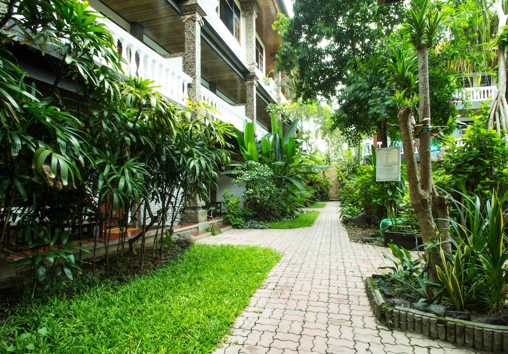 Simpang Inn 39/50