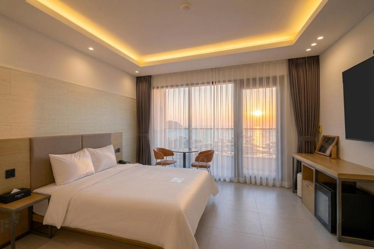 Ocean, Superior, Double Bed