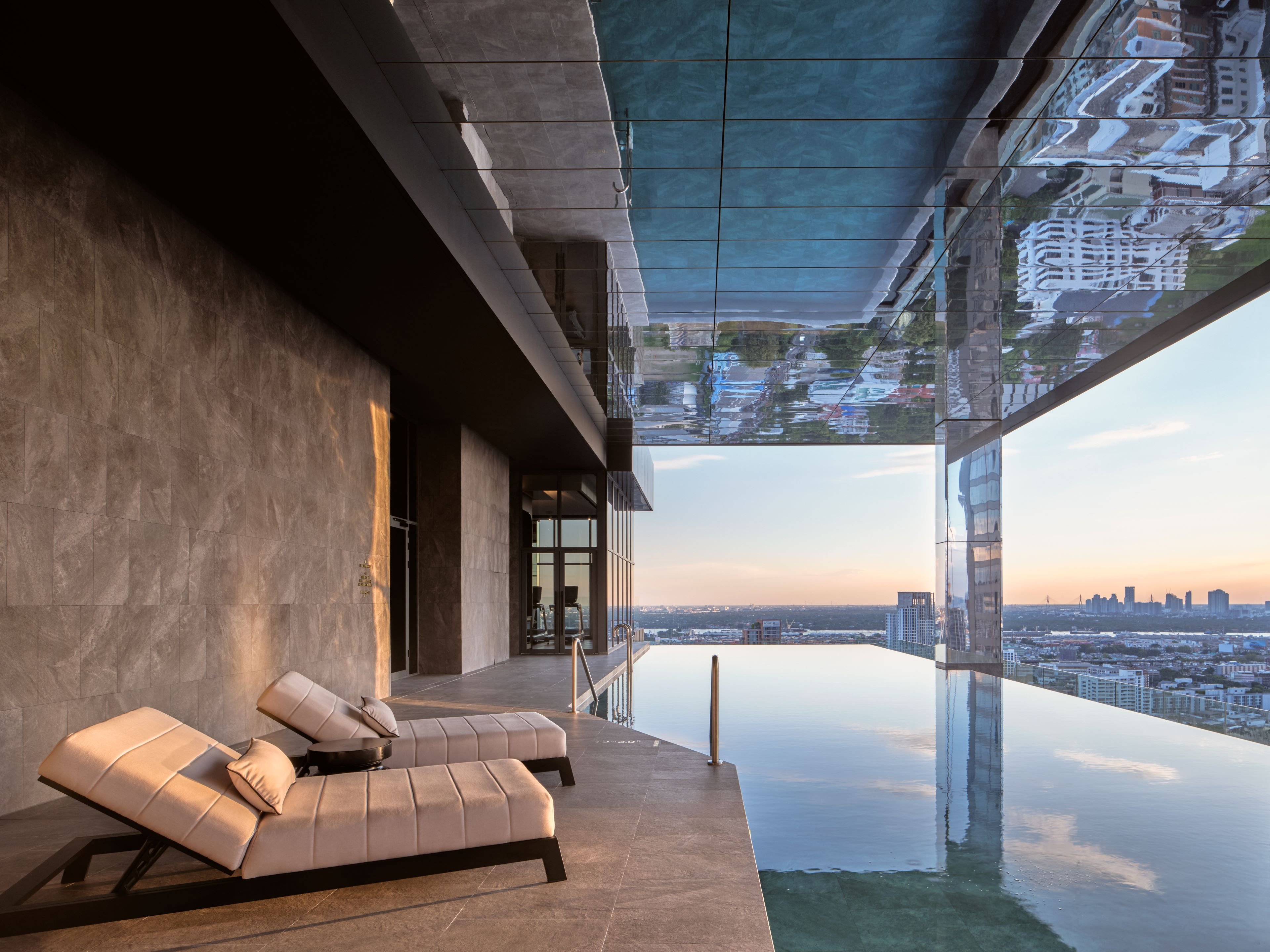 InterContinental Bangkok Sukhumvit 18/50