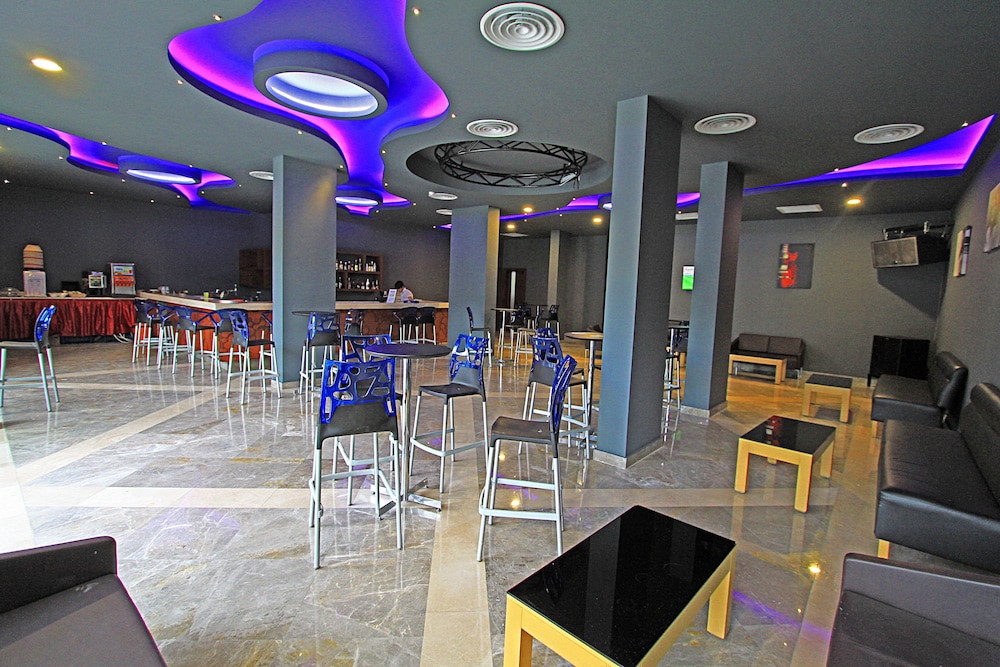 Mandarin Resort Hotel 49/66