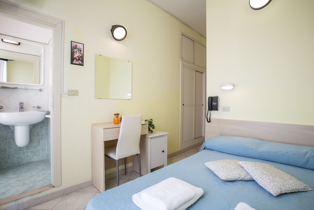 B B Hotel Sant Angelo 34/45