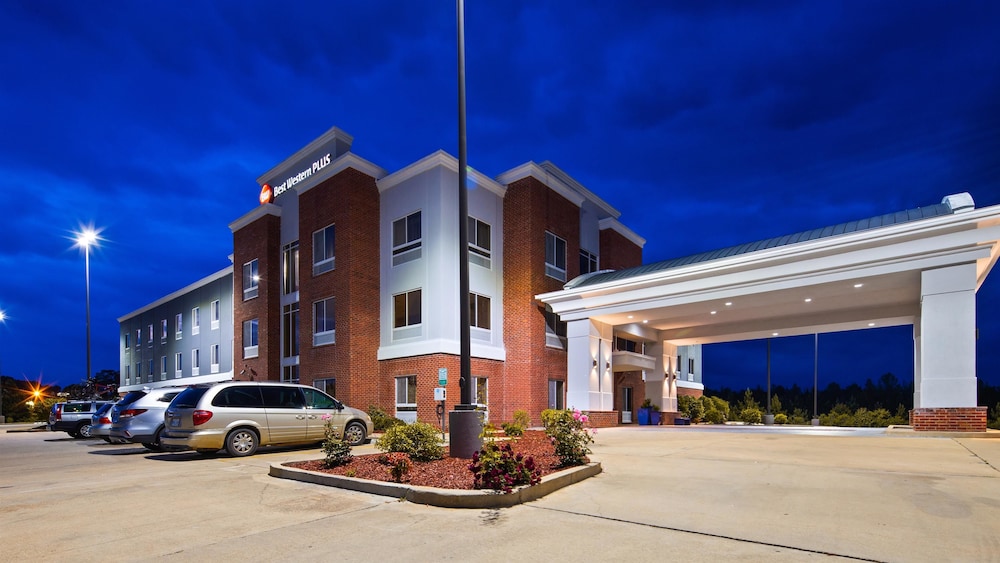 Best Western Plus Philadelphia-Choctaw Hotel and Suites 1/27