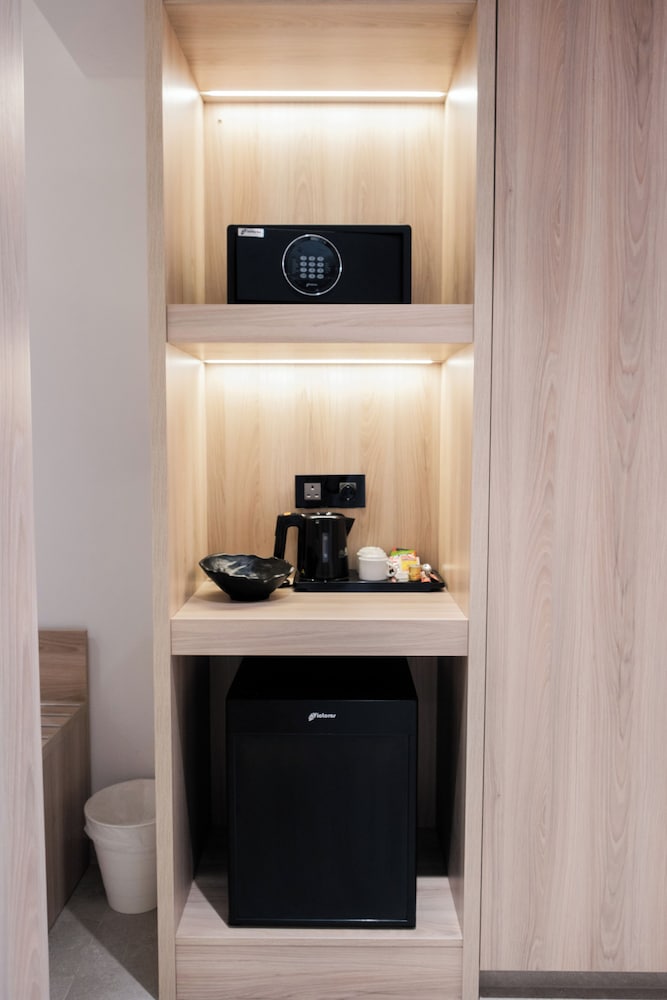 Abacus Suites 82/82